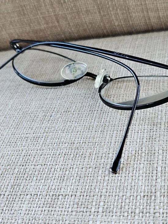 Vintage DKNY Women Glasses Frame Black Tone Titanium Eyewear Made in Japan main image 7